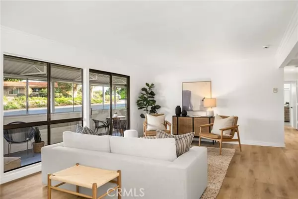 Laguna Woods, CA 92637,3145 Via Vista #B