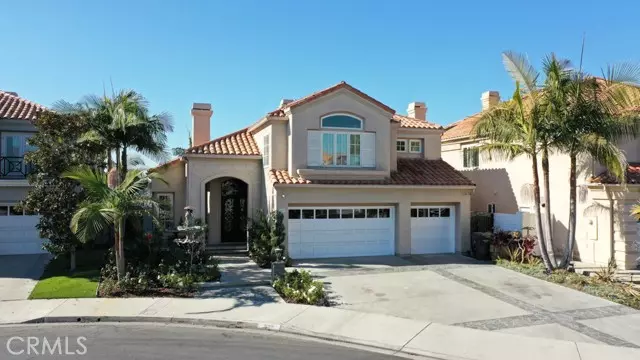 21221 Hillsdale Lane, Huntington Beach, CA 92646