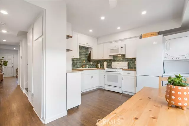 Huntington Beach, CA 92649,4698 Heil Avenue #23C