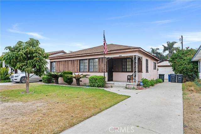 5858 Clark Avenue, Lakewood, CA 90712