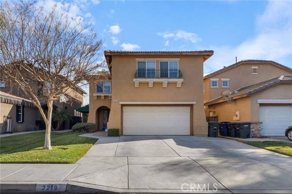 2219 Glimmer Way, Perris, CA 92571