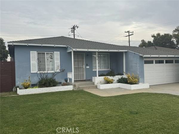 3816 Lomina Avenue, Long Beach, CA 90808