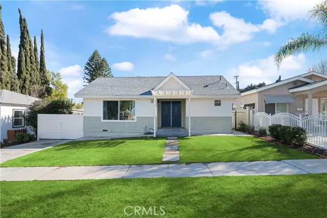 1129 S Merrill Street, Corona, CA 92882