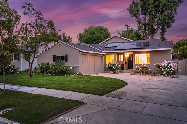 Los Angeles, CA 91406,6506 McLennan Ave
