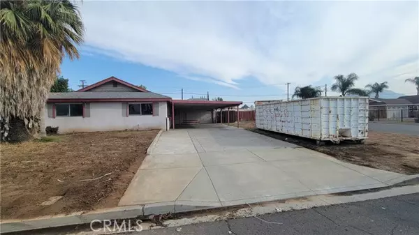 3355 Debbie Lane, Riverside, CA 92501