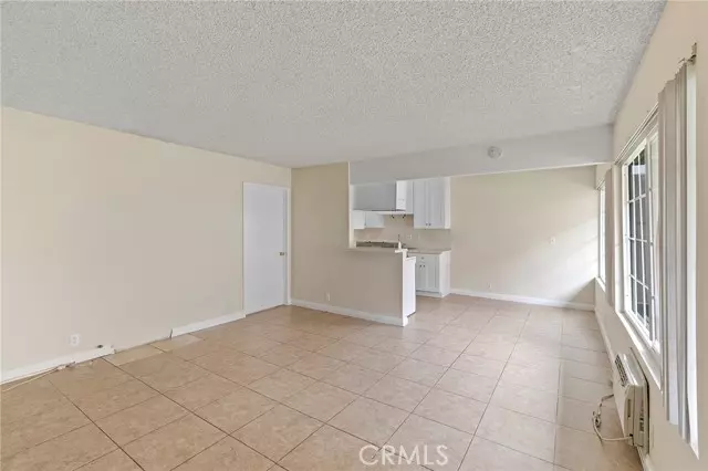 Anaheim, CA 92804,3300 W Orange Avenue #4