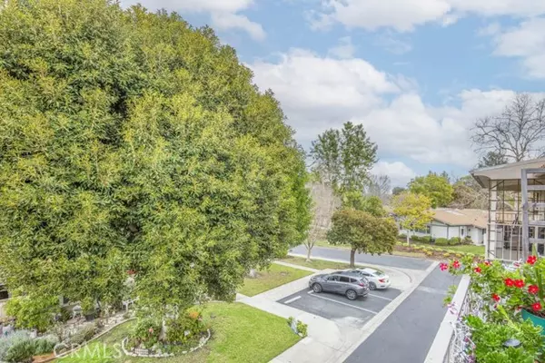 Laguna Woods, CA 92637,957 Calle Aragon #N