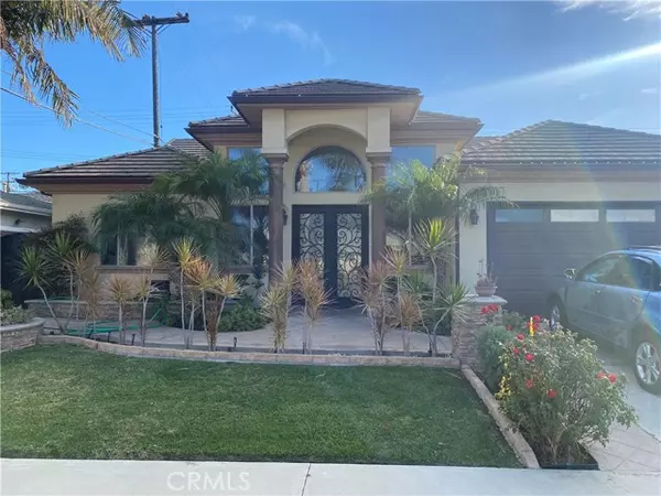 9442 Nautilus Drive, Huntington Beach, CA 92646