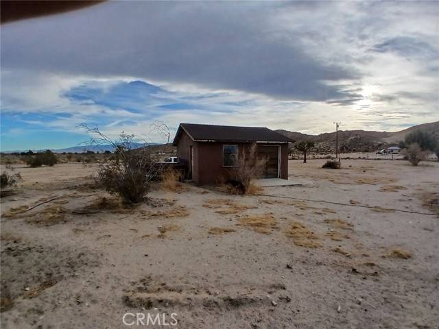 20273 Grey Mountain Road, El Mirage, CA 92301