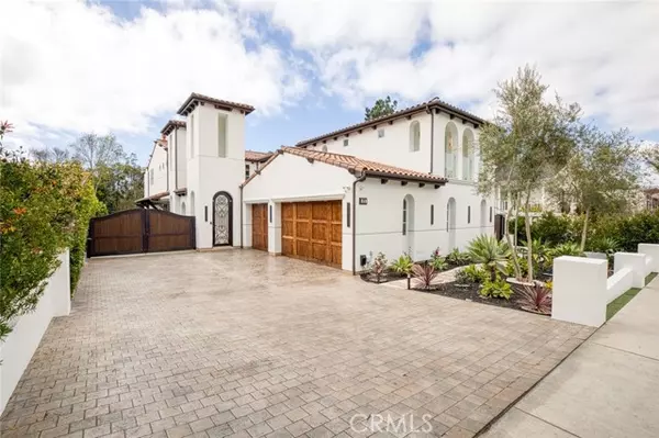 Newport Beach, CA 92660,375 Santa Isabel Avenue