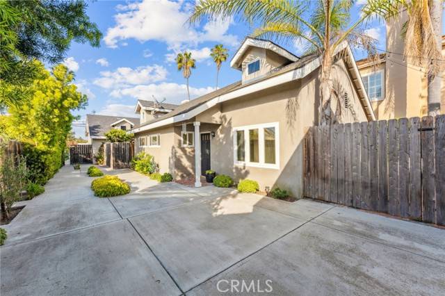 119 23rd Street #B, Costa Mesa, CA 92627