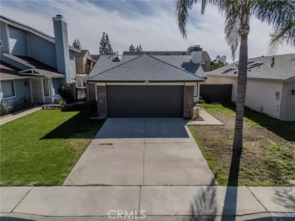 Fontana, CA 92336,16233 Barbee Street