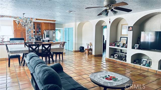 7165 Lyons Avenue, Hesperia, CA 92345