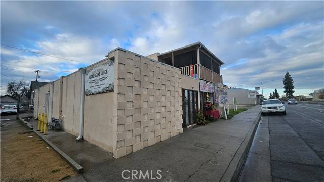 231 California Avenue, Bakersfield, CA 93304
