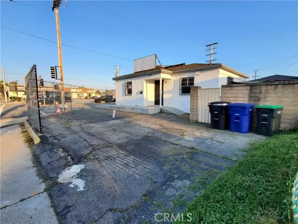 8858 Flower Street, Bellflower, CA 90706