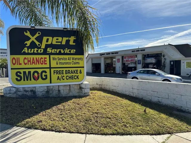 La Habra, CA 90631,420 E Whittier Boulevard