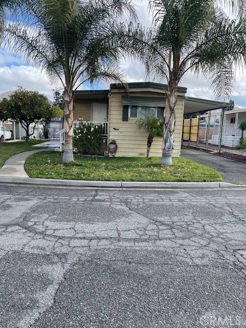 1560 Massachusetts Avenue #124, Riverside, CA 92507