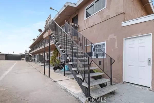 Cudahy, CA 90201,4434 Clara Street