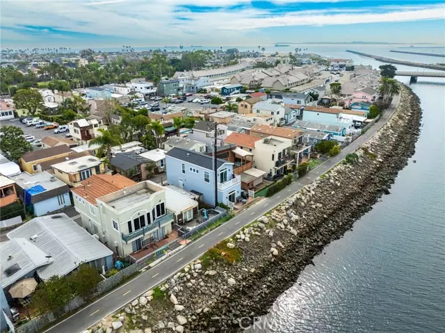 Seal Beach, CA 90740,48 Riversea