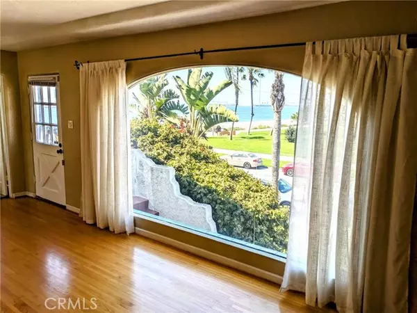 Long Beach, CA 90803,6 36th Place #8