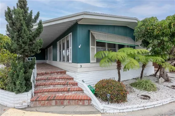 18601 Newland Street #3, Huntington Beach, CA 92646