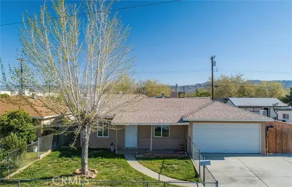 262 E Avenue P1, Palmdale, CA 93550