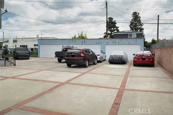 Los Angeles, CA 90022,1234 Clela Avenue