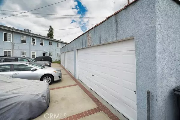 Los Angeles, CA 90022,1234 Clela Avenue