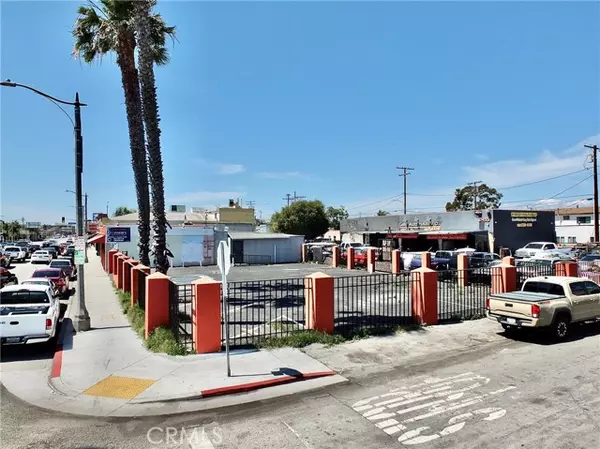 2427 E Anaheim Street, Long Beach, CA 90804