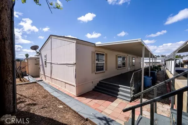 Banning, CA 92220,2200 W Wilson #122