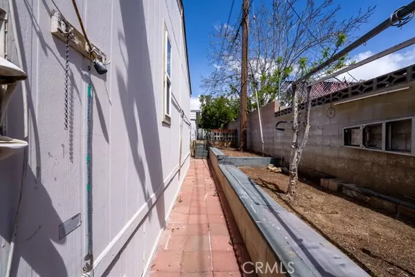 Banning, CA 92220,2200 W Wilson #122