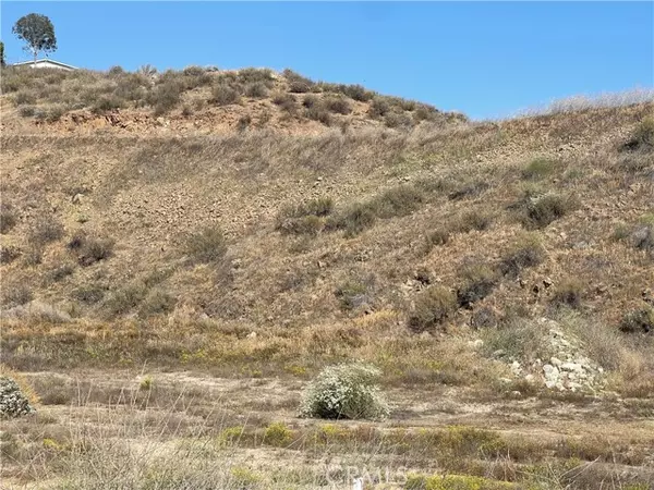 Lake Elsinore, CA 92532,0 Chippewa Rd