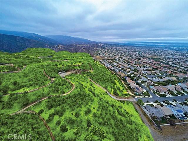 Corona, CA 92882,3933 Malaga Street