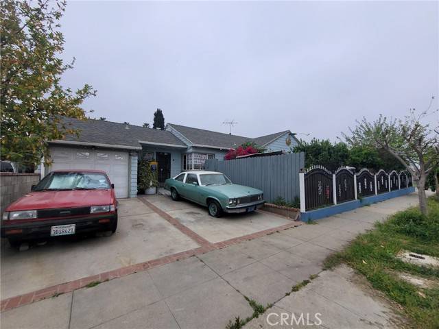 Pomona, CA 91768,860 N huntington Boulevard