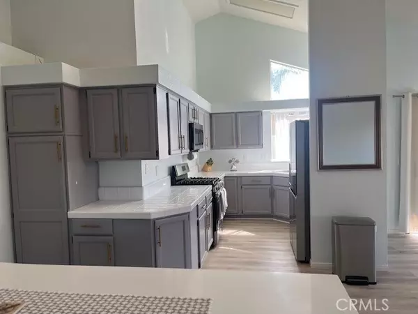 San Jacinto, CA 92583,2160 Mariposa Court