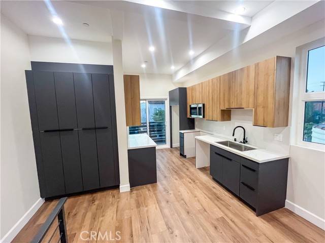 3020 Virginia Road, Los Angeles, CA 90016
