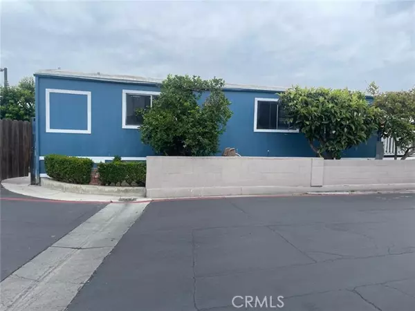 Santa Ana, CA 92704,201 Queen Lane #108