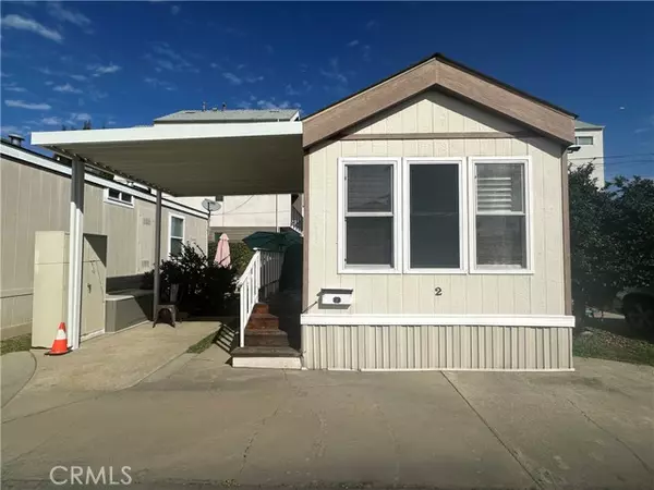 525 Fairfax Drive #2, Costa Mesa, CA 92627
