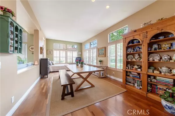 Tustin, CA 92782,10925 Kimball Place