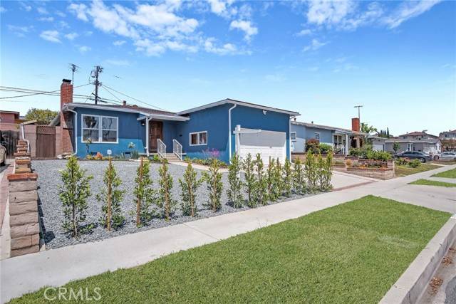 Harbor City (los Angeles), CA 90710,1521 249th Street