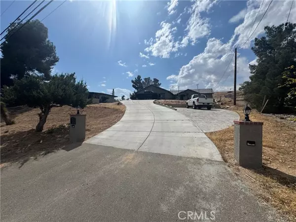 Hesperia, CA 92345,17366 Buckthorn Avenue
