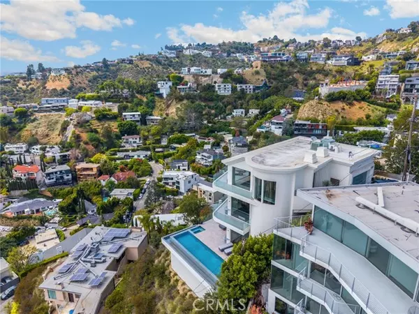 Los Angeles, CA 90069,1609 Viewmont Drive