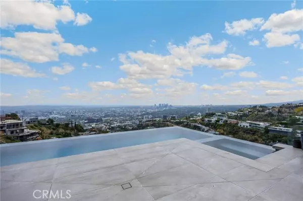 Los Angeles, CA 90069,1609 Viewmont Drive