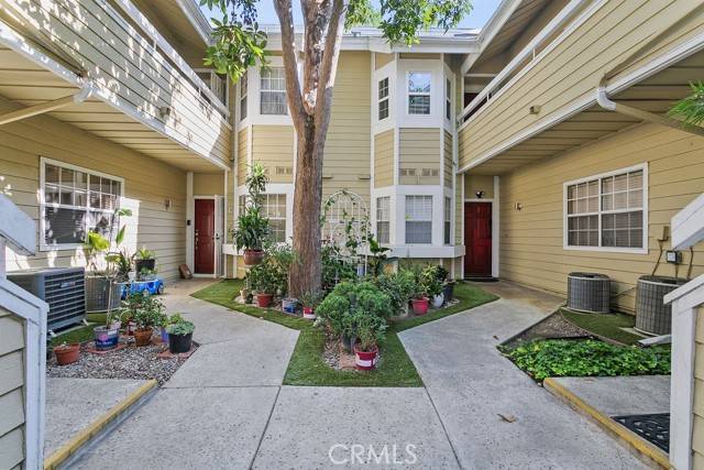 Santa Ana, CA 92704,3630 S Bear St #67