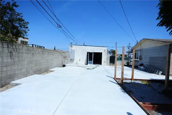 Santa Ana, CA 92703,4518 W 1st Street