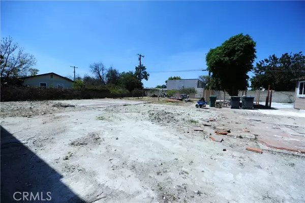 Santa Ana, CA 92703,4518 W 1st Street