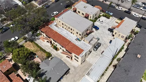 Santa Ana, CA 92701,925 N Lacy Street
