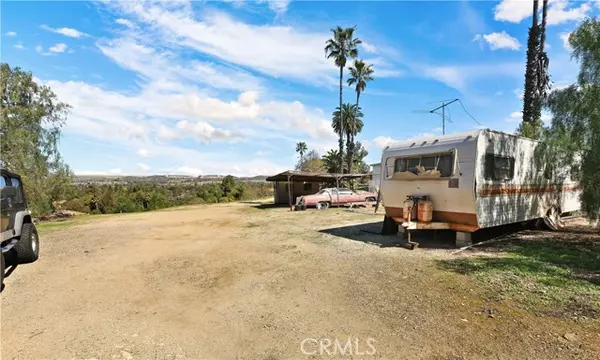 Yorba Linda, CA 92886,5231 Highland