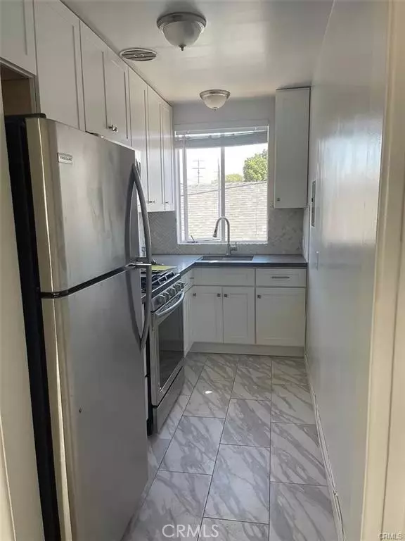 Long Beach, CA 90802,1809 4th Street #11
