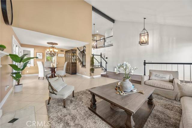 Yorba Linda, CA 92886,5034 Vista Montana